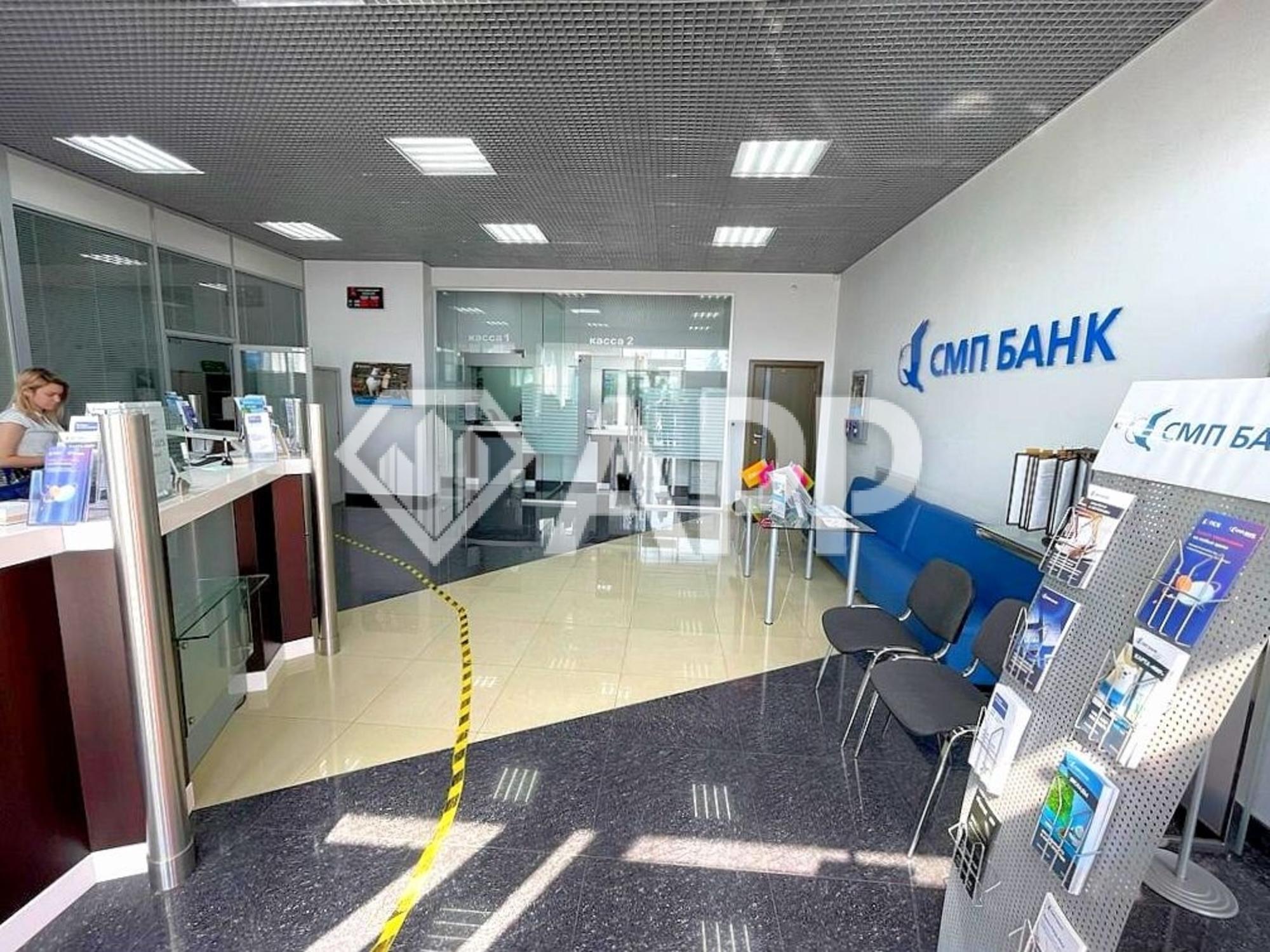 Сдать торговое помещение за 350 000 рублей на пр-кт Дзержинского, 197