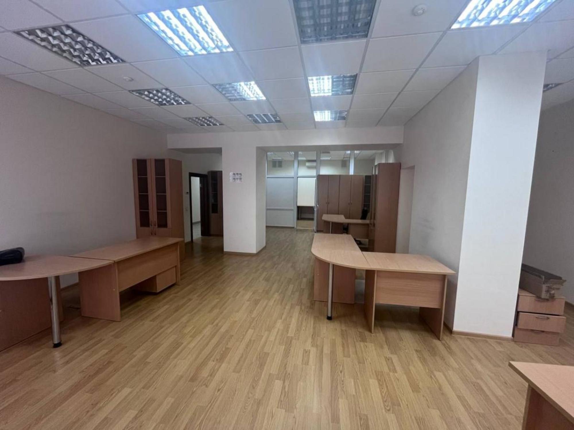 Сдать офис, помещение под офис за 249 849 рублей на ул Дружбы, 14