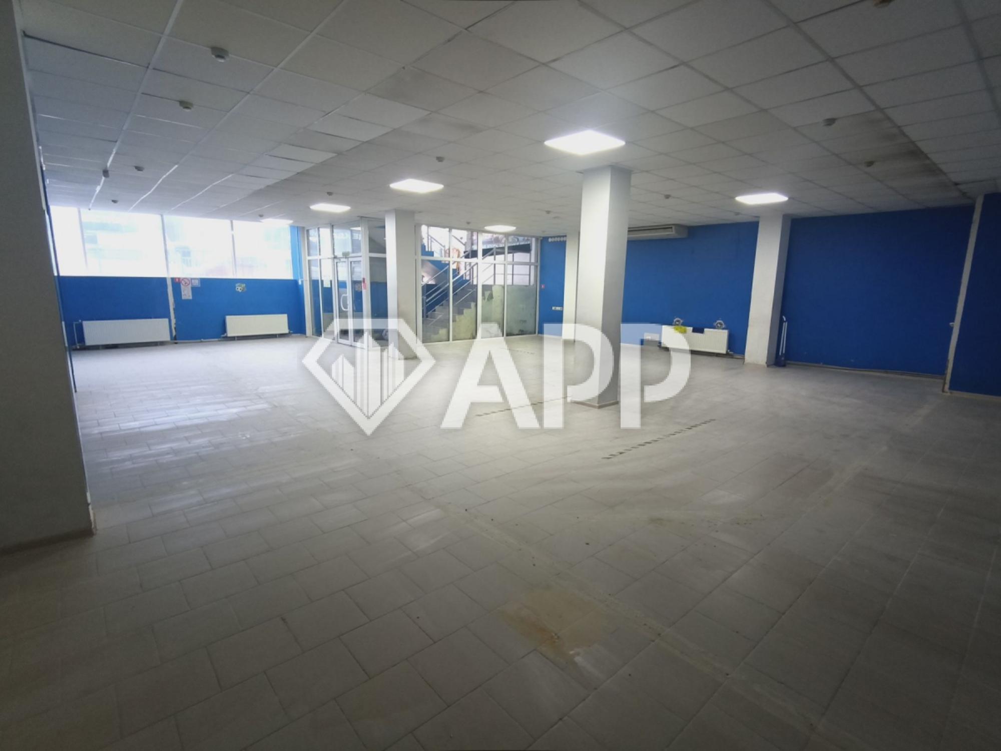 Купить офис, помещение под офис за 33 000 000 рублей на ул Видова, 32