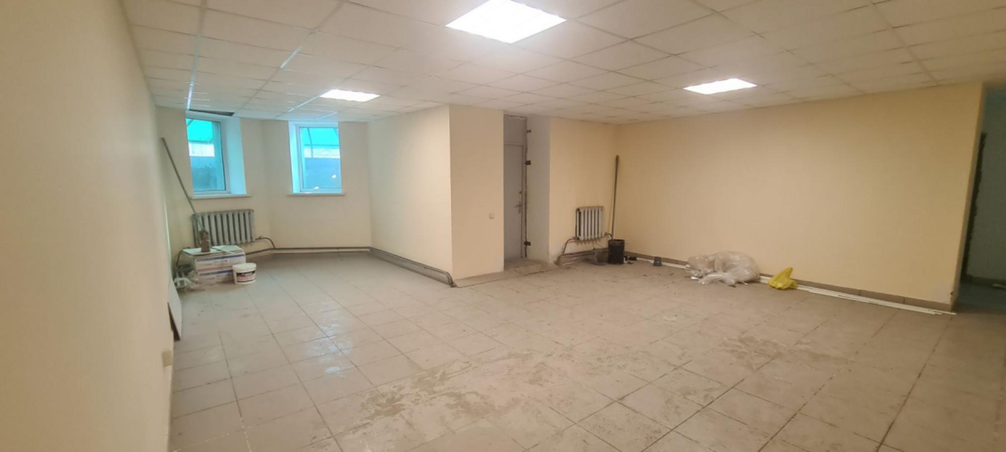 Купить помещение свободного назначения за 4 100 000 рублей на ул Майская, 1