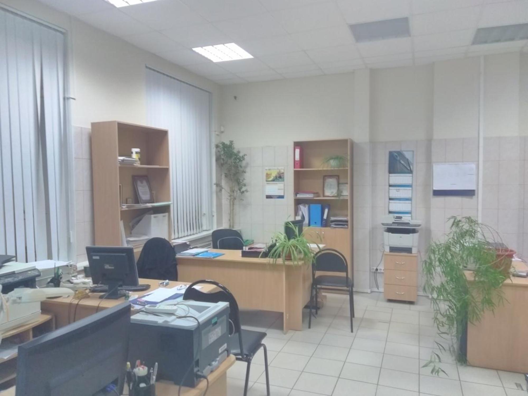 Купить офис, помещение под офис за 9 730 000 рублей на ул Попова, 5