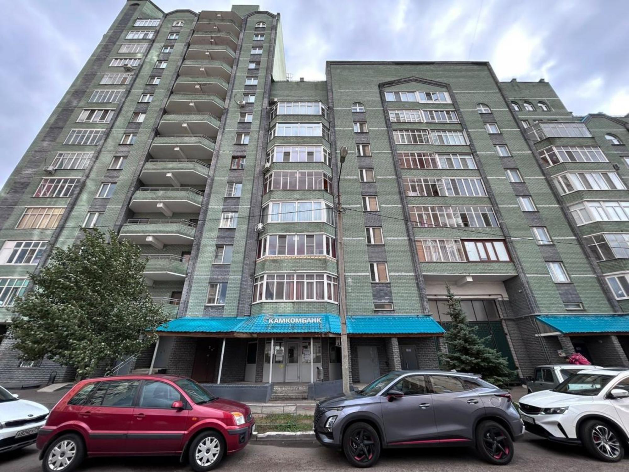 Сдать торговое помещение за 128 700 рублей на ул Чистопольская, 85