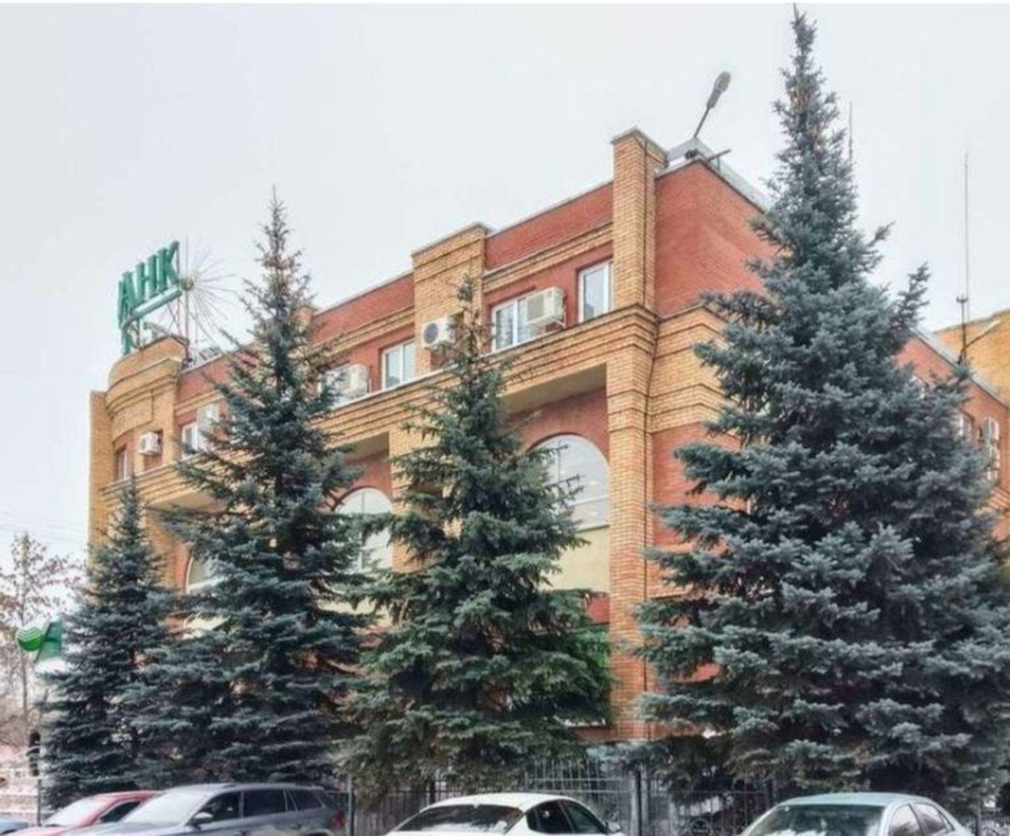 Сдать торговое помещение за 28 000 рублей на ул Ново-Вокзальная, 130