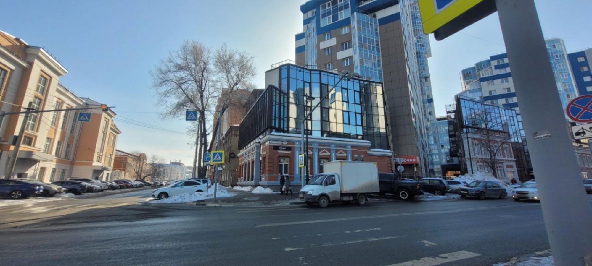Купить торговое помещение за 75 000 000 рублей на ул Молодогвардейская, 143