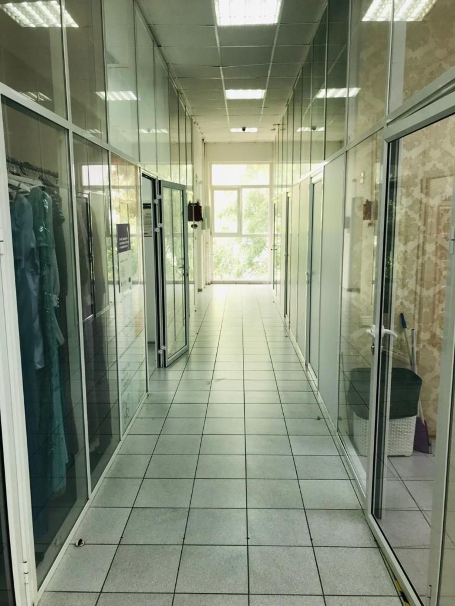 Сдать торговое помещение за 23 000 рублей на ул им. Константина Симонова, 17