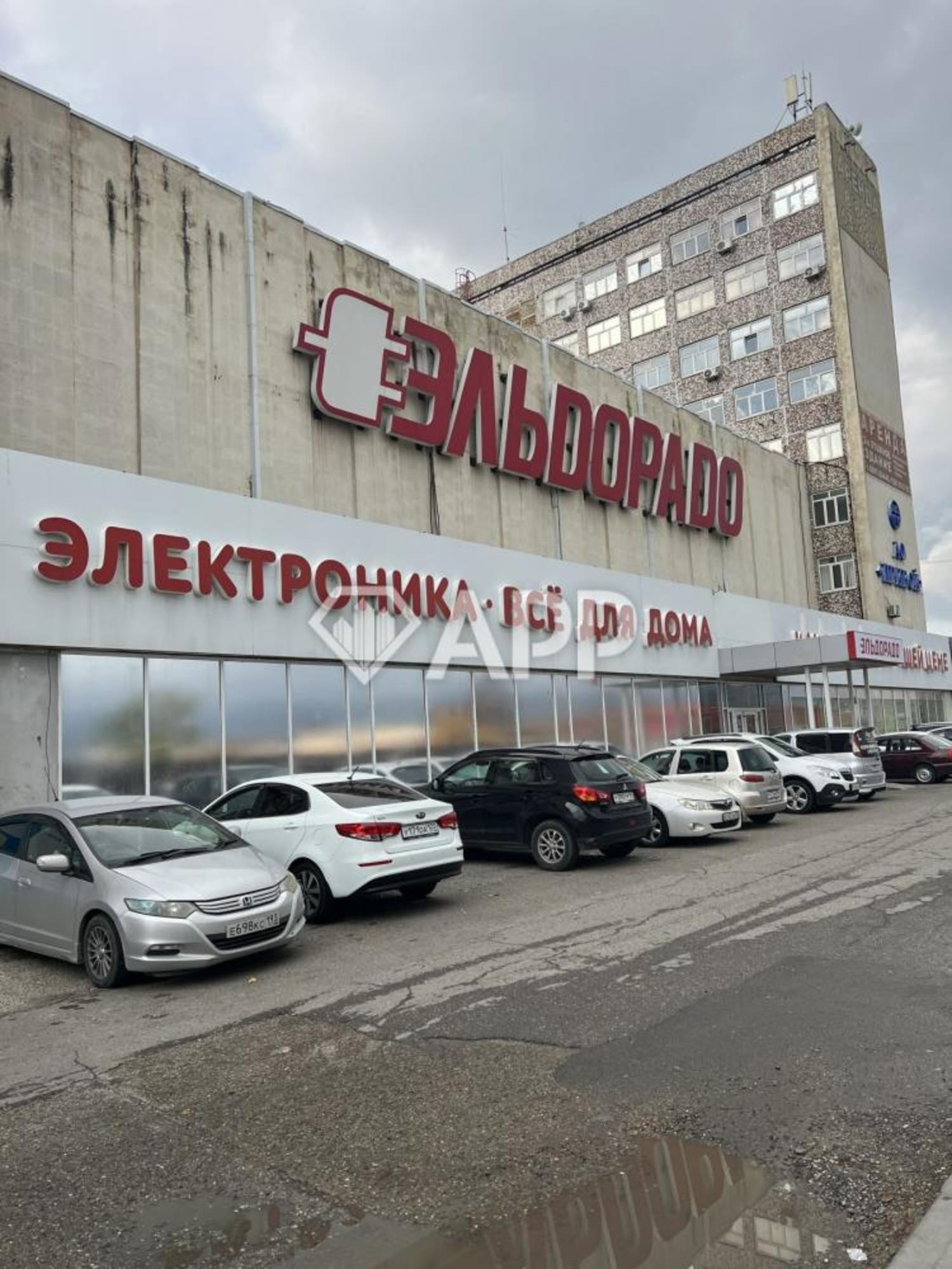 Купить торговое помещение за 150 000 000 рублей на пр-кт Дзержинского, 211