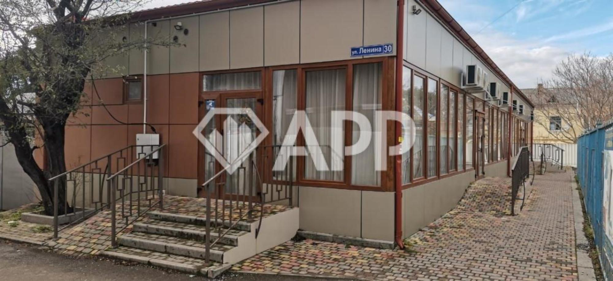 Купить торговое помещение за 47 000 000 рублей на улица Ленина