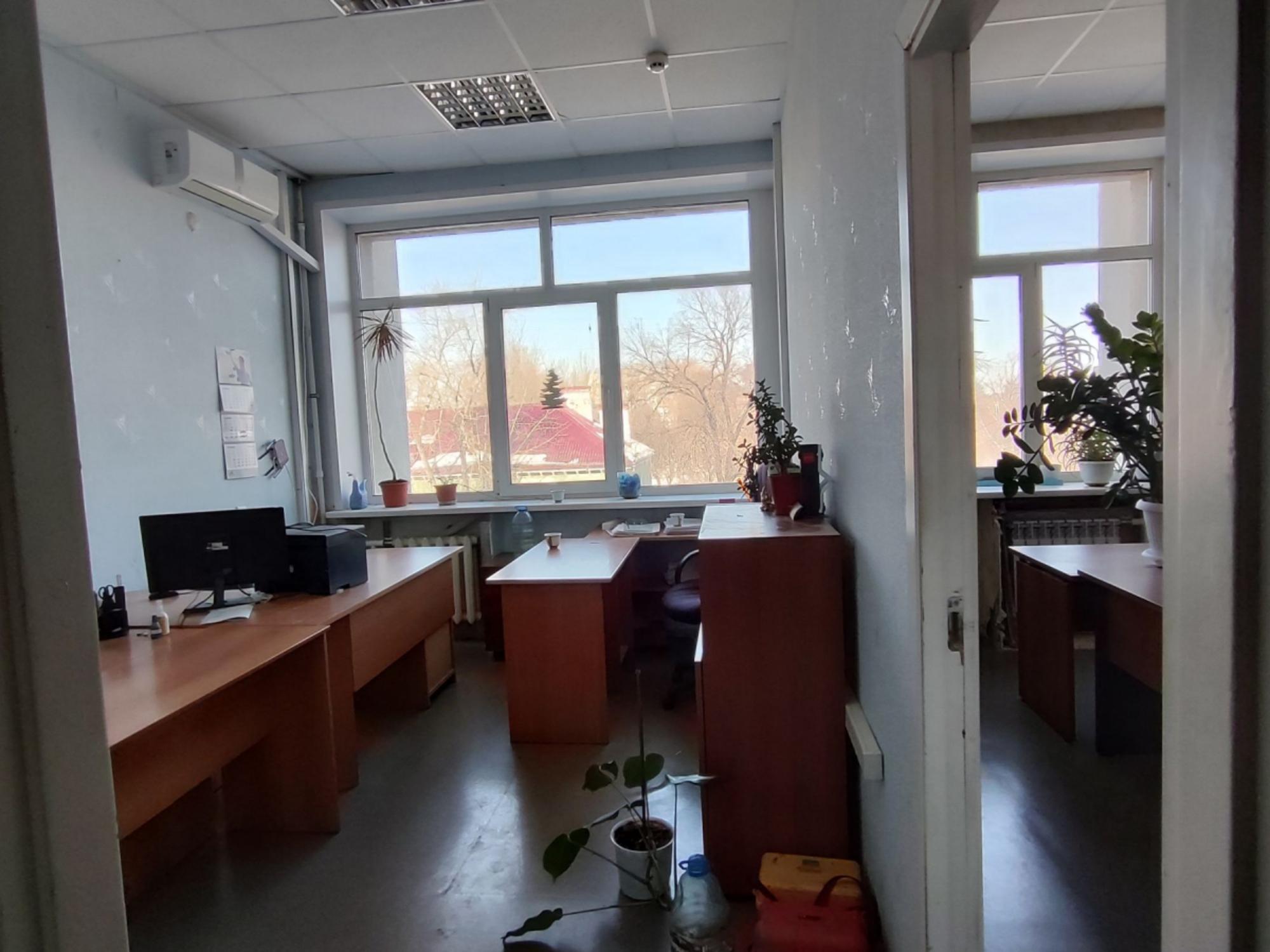 Купить офис, помещение под офис за 24 300 000 рублей на ул Чернореченская, 21