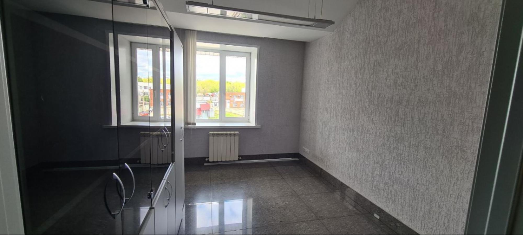 Сдать офис, помещение под офис за 328 000 рублей на ул Республиканская, 106