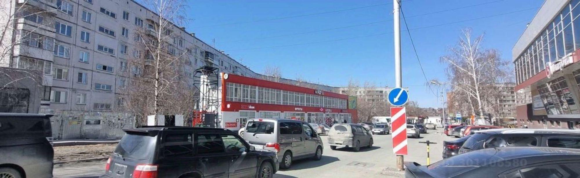 Купить торговое помещение за 62 000 200 рублей на улица Есенина, 12