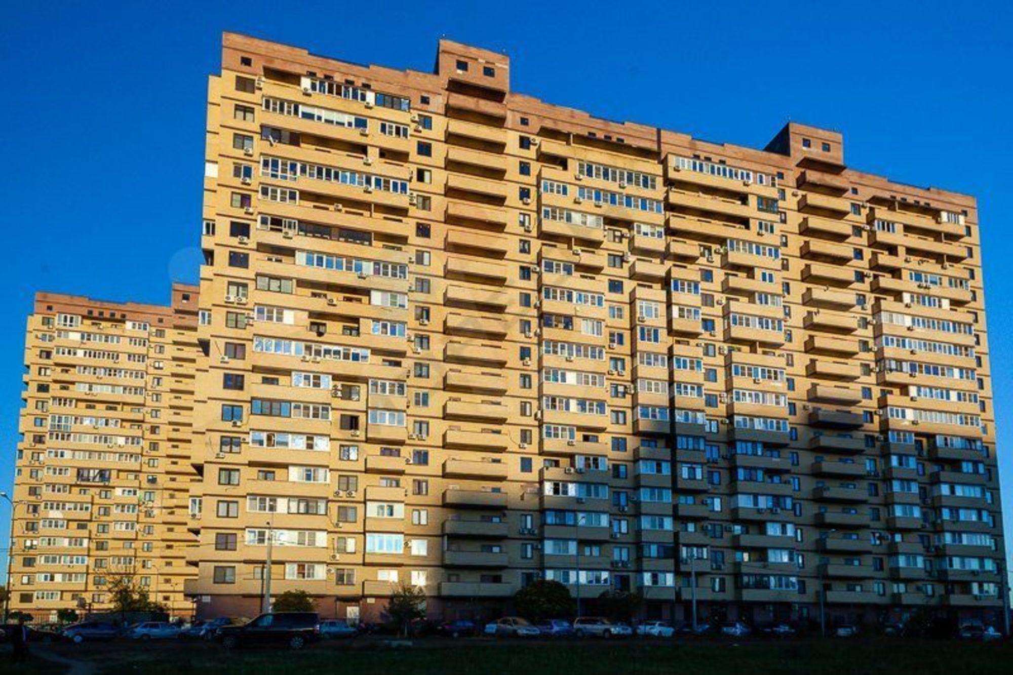 Купить квартиру за 5 300 000 рублей на Трудовой Славы ул, 43