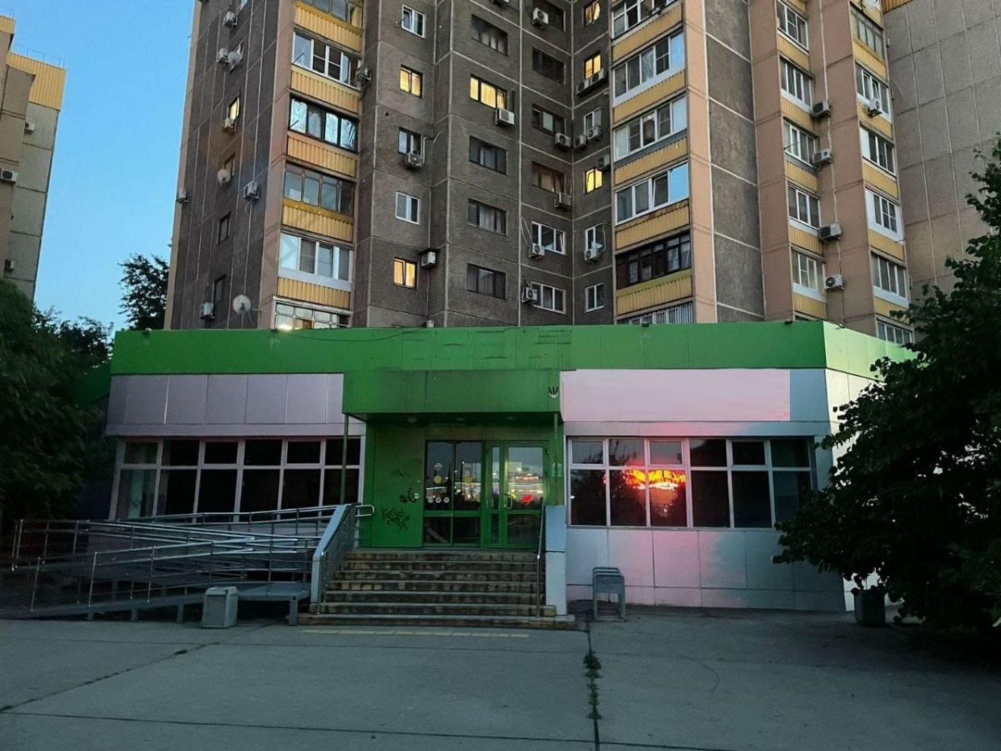 Сдать торговое помещение за 745 200 рублей на им. Дзержинского ул, 211