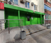 торговое помещение 396.6 кв м ул Металлистов, 55