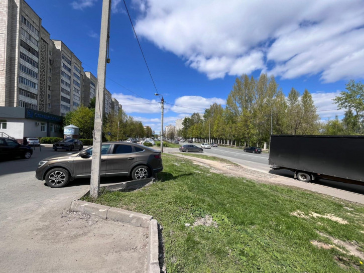 Склад ул Космонавтов, 44