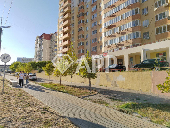 Торговое помещение ул Мурата Ахеджака, 6