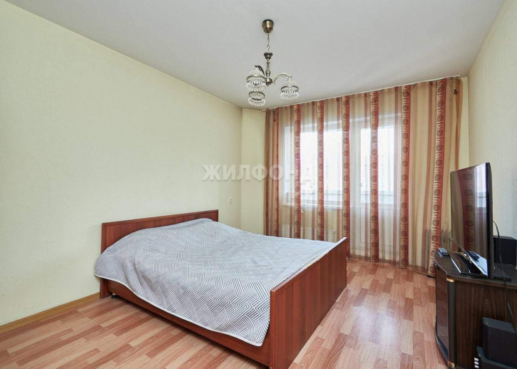 3-комн квартира Тюленина улица, д.14