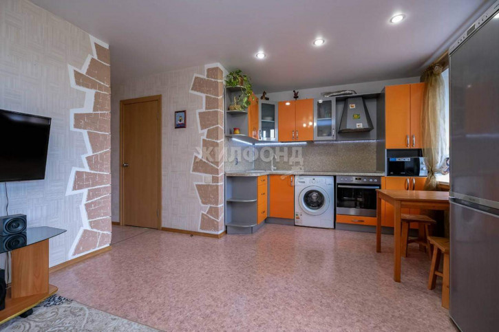 3-комн квартира Бориса Богаткова улица, д.266/3