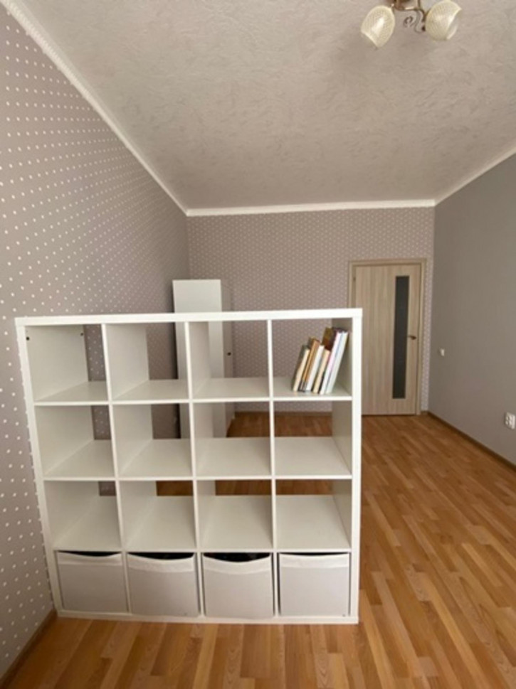 3-комн квартира Комарова улица, 101