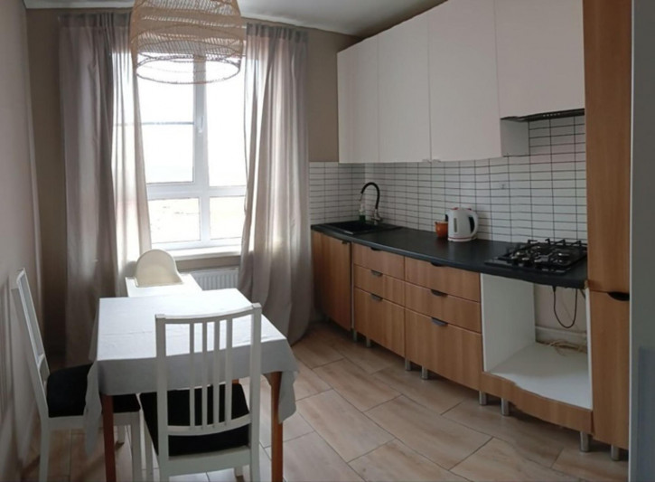 2-комн квартира ушинского улица, 101