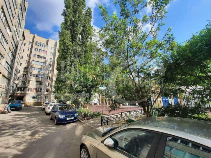 1-комн квартира Матросова улица, 127