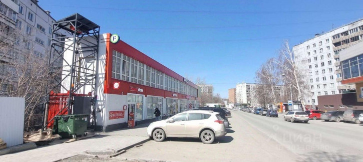 Торговое помещение улица Есенина, 12,  д. 12