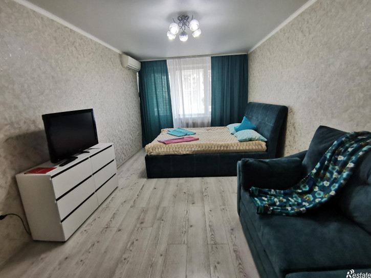 1-комн квартира Космическая , 39/1