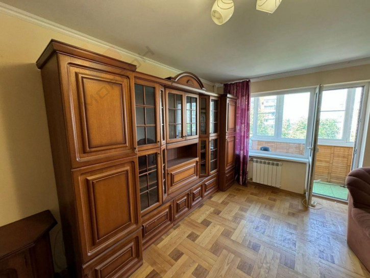 4-комн квартира Тюляева ул, 35