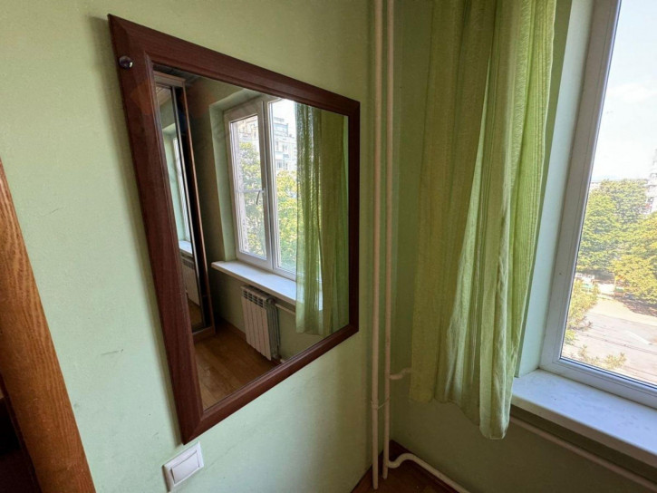 4-комн квартира Тюляева ул, 35