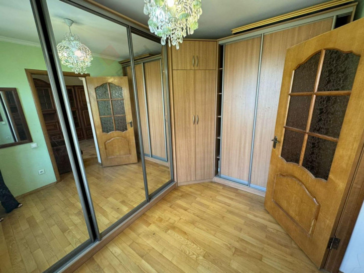 4-комн квартира Тюляева ул, 35