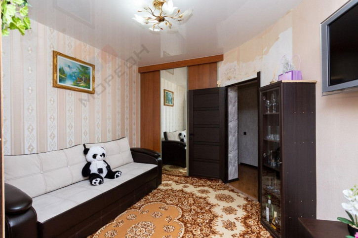2-комн квартира Тепличная ул, 102