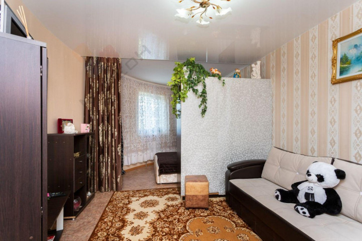 2-комн квартира Тепличная ул, 102