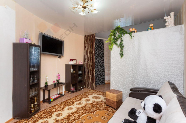 2-комн квартира Тепличная ул, 102