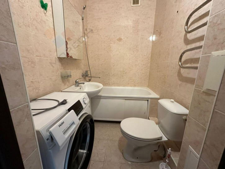 2-комн квартира Апрельская ул, 21