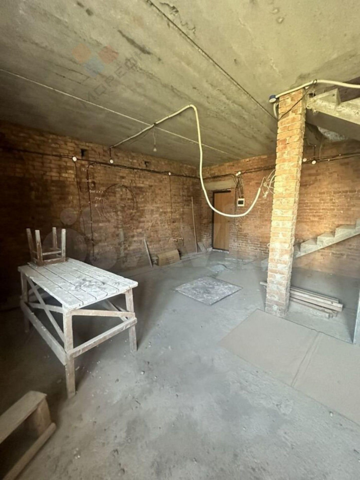 4-комн квартира Симиренко ул, 11