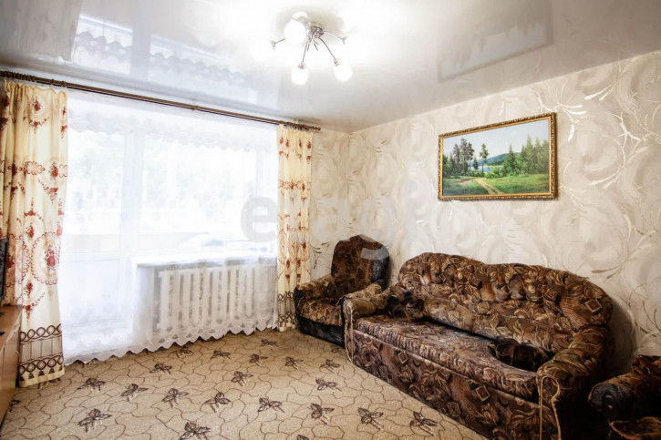 2-комн квартира Геофизиков, 27