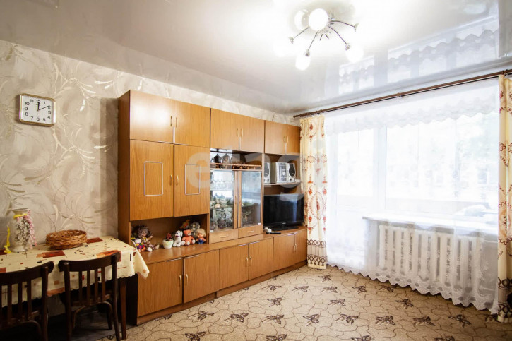2-комн квартира Геофизиков, 27