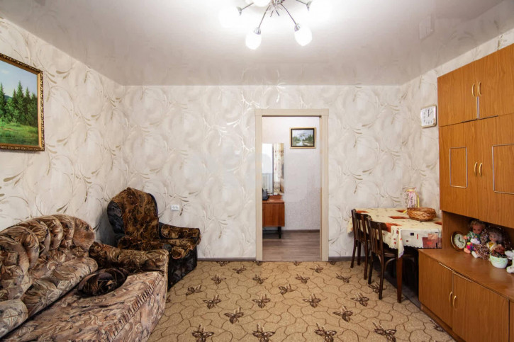 2-комн квартира Геофизиков, 27