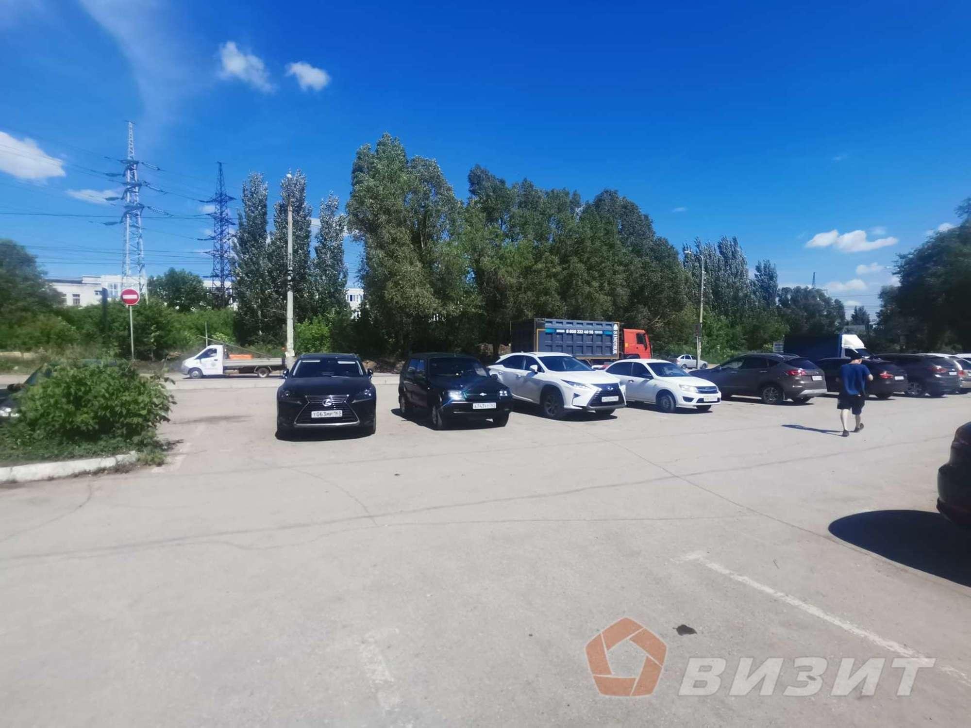 Сдать торговое помещение за 144 100 рублей на Заводское шоссе, 111