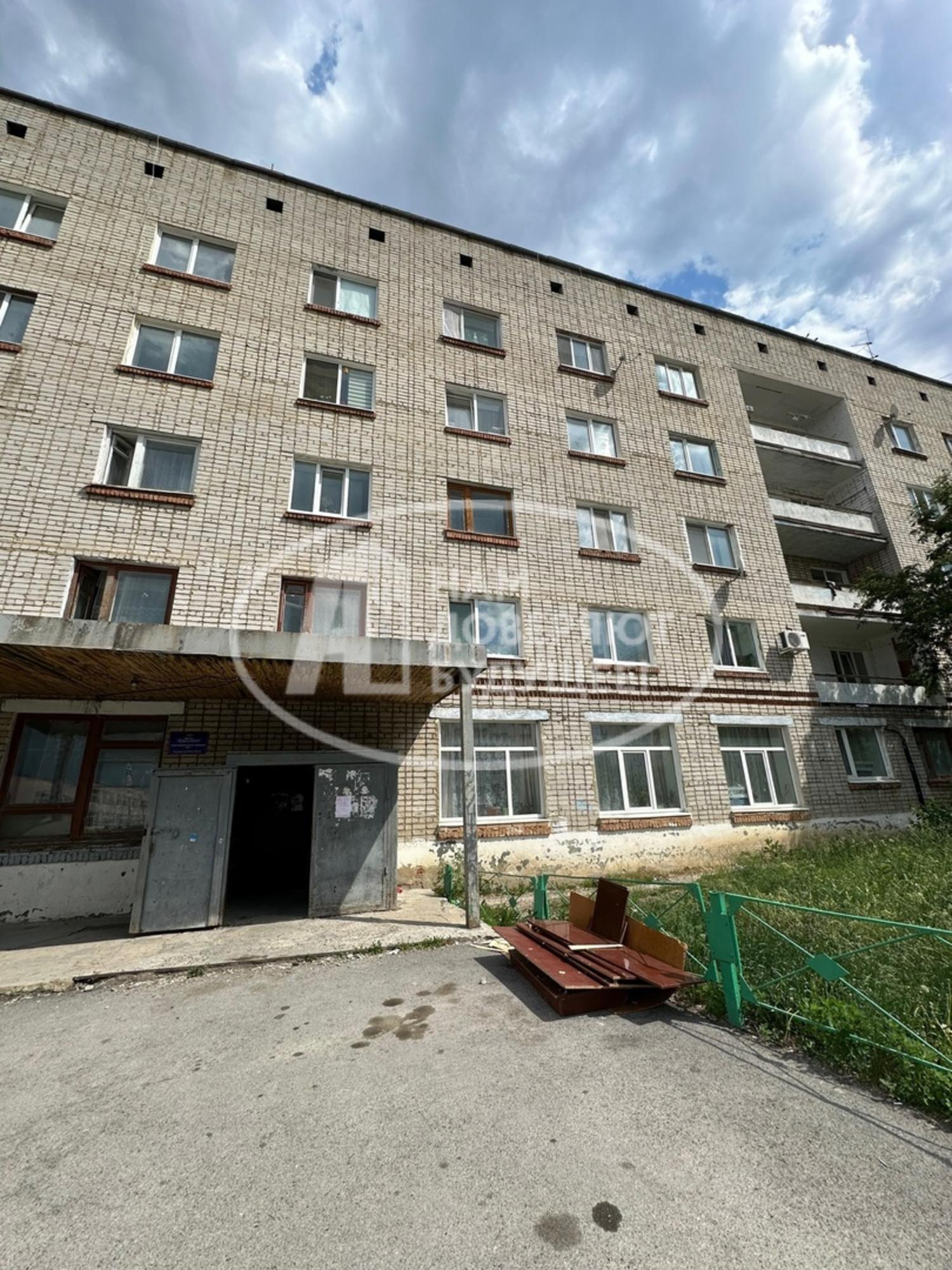 Купить комнату за 350 000 рублей на улица 50 лет ВЛКСМ, 23