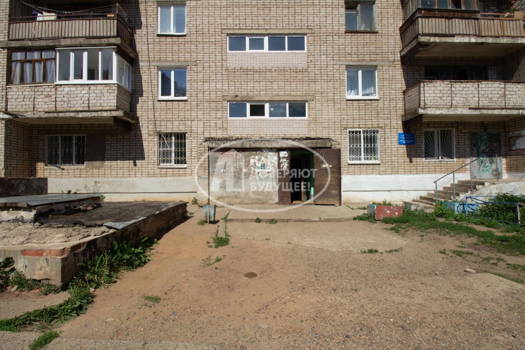 Купить комнату за 400 000 рублей на улица Карла Маркса, 3/1