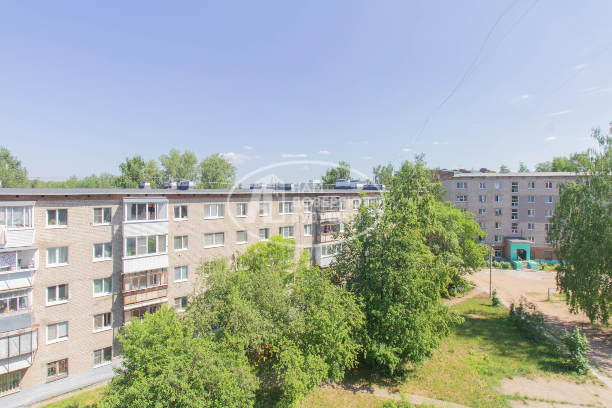 Купить комнату за 400 000 рублей на улица Карла Маркса, 3/1
