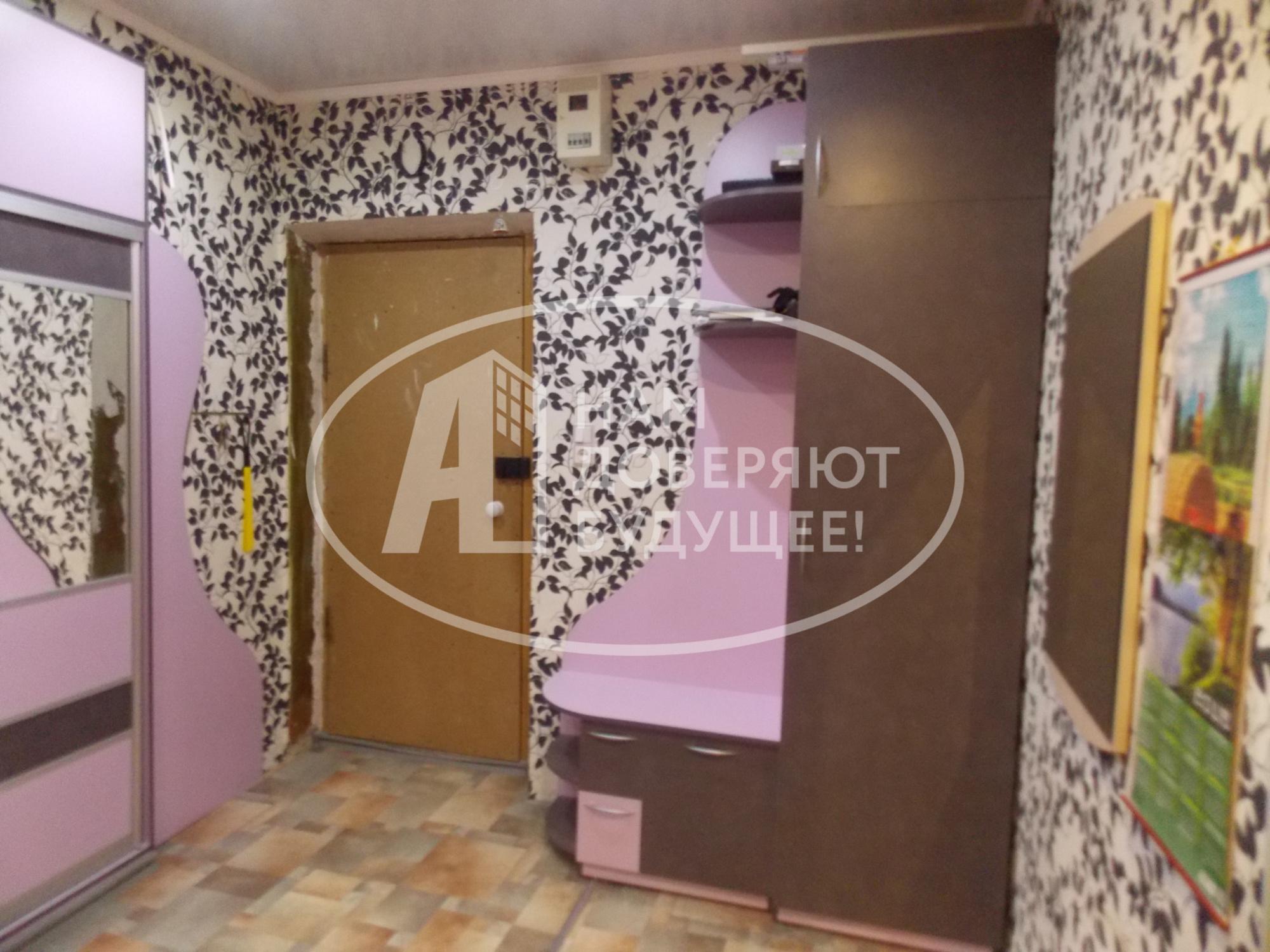 Купить квартиру за 450 000 рублей на 2-я Коммунистическая улица, 82