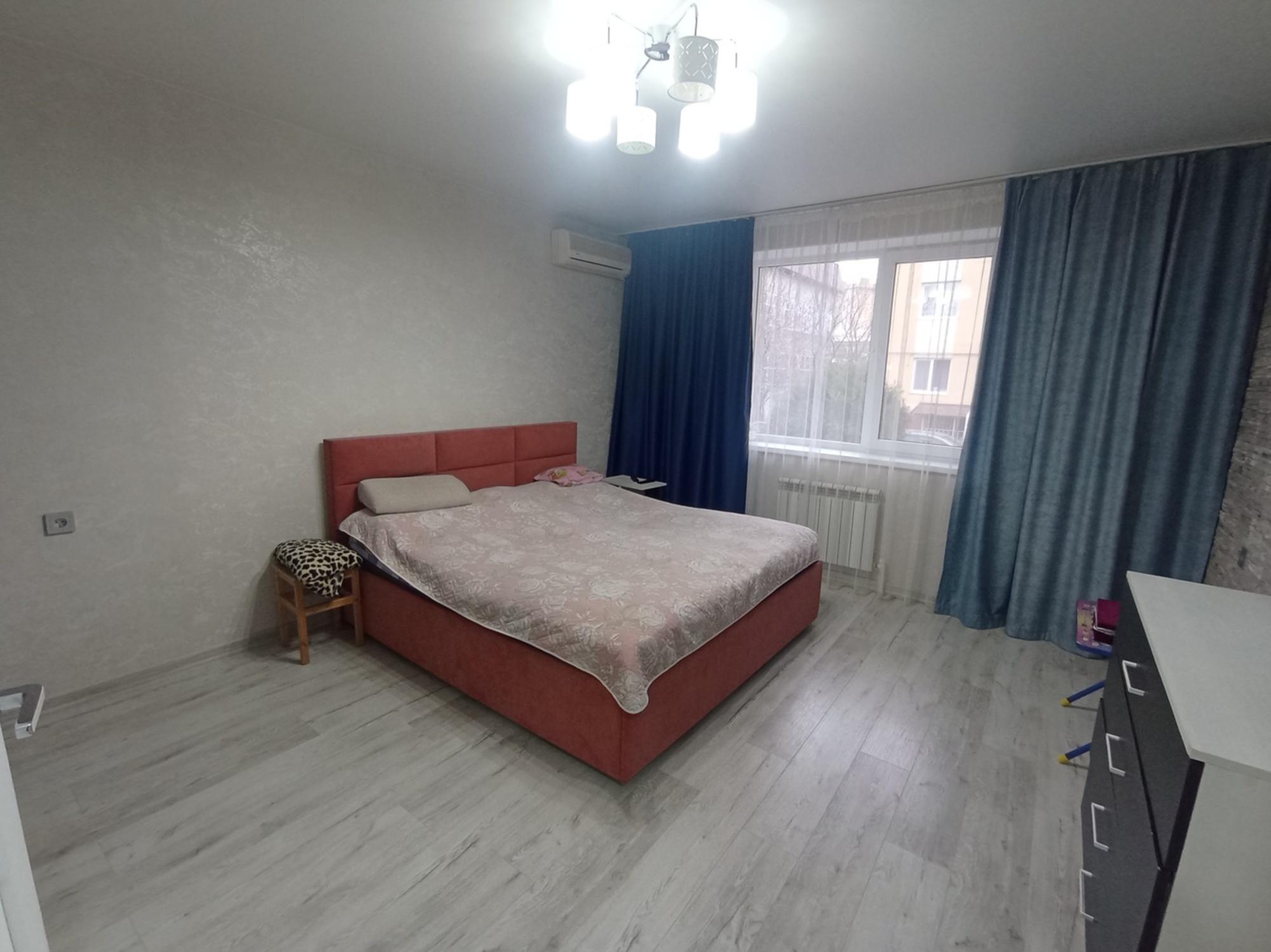 Купить квартиру за 10 300 000 рублей на Стахановская улица, 19к2
