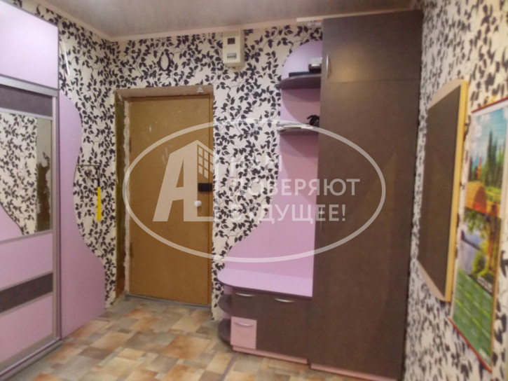 2-комн квартира 2-я Коммунистическая улица, 82