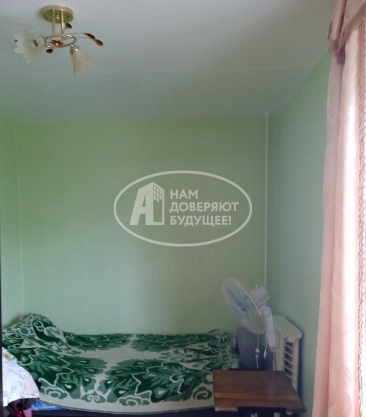 2-комн квартира улица Космонавтов, 1
