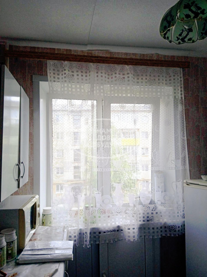 2-комн квартира улица Космонавтов, 1