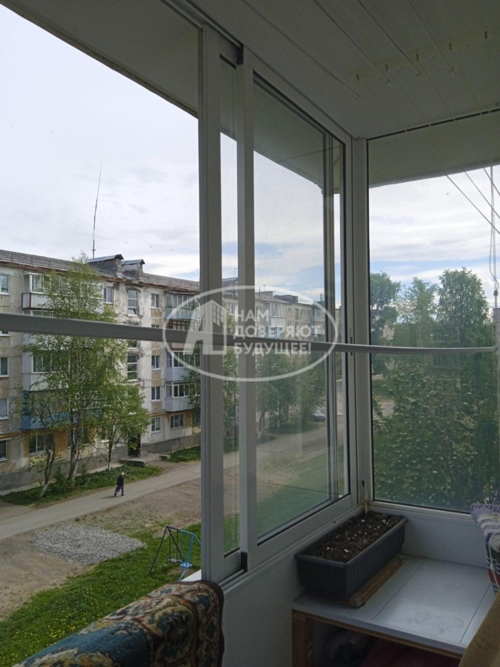 2-комн квартира улица Космонавтов, 1