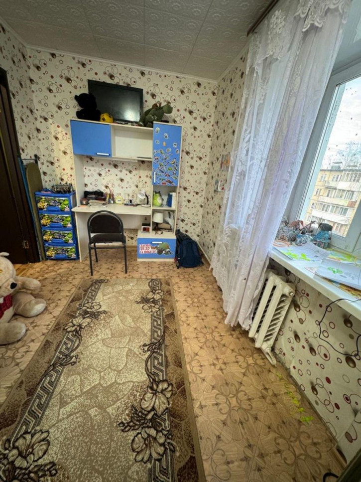 3-комн квартира Вихрева ул, 80