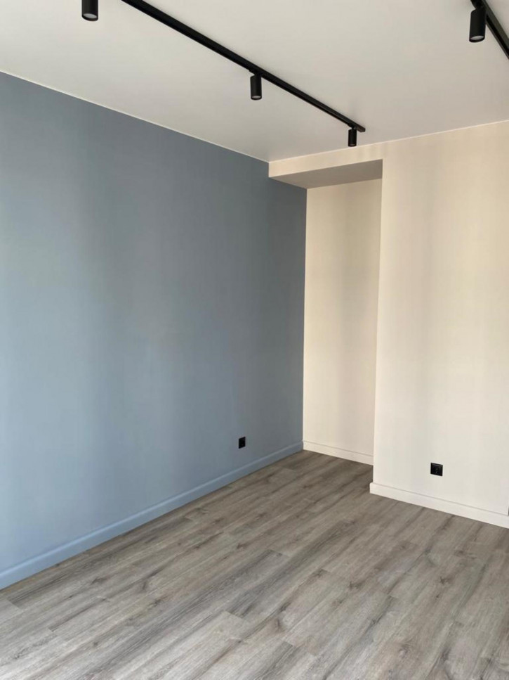 2-комн квартира улица Крылова, 13к3