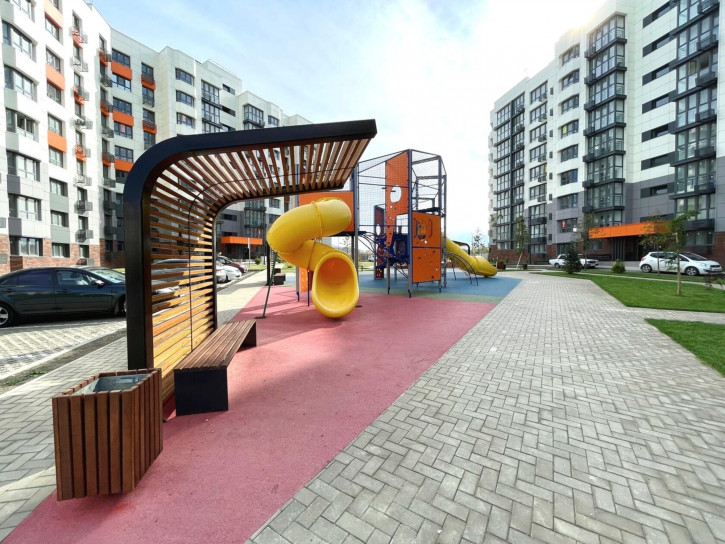 2-комн квартира улица Крылова, 13к1